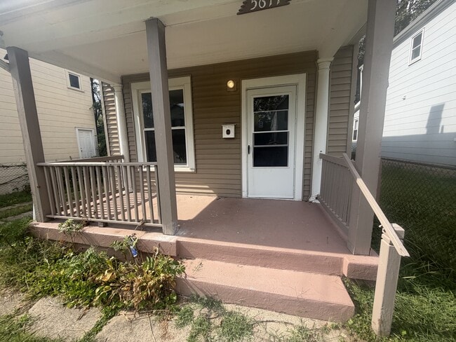 Building Photo - 5617 Abbottsford Ave