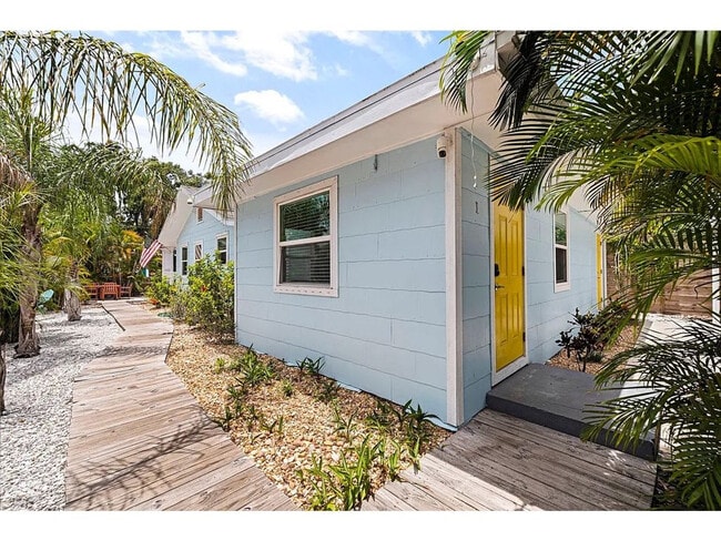 Building Photo - 4801 14th Ave S