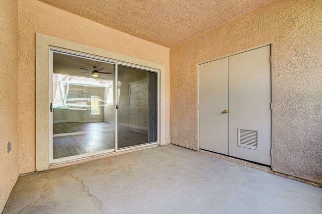 Building Photo - Upgraded First-Floor Condo in a Gated Summ...