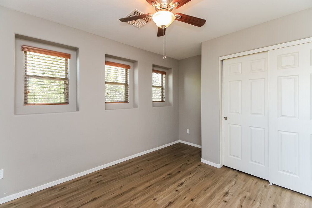 Building Photo - 21129 E Stonecrest Dr