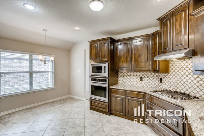 Building Photo - 1617 Grand Ct