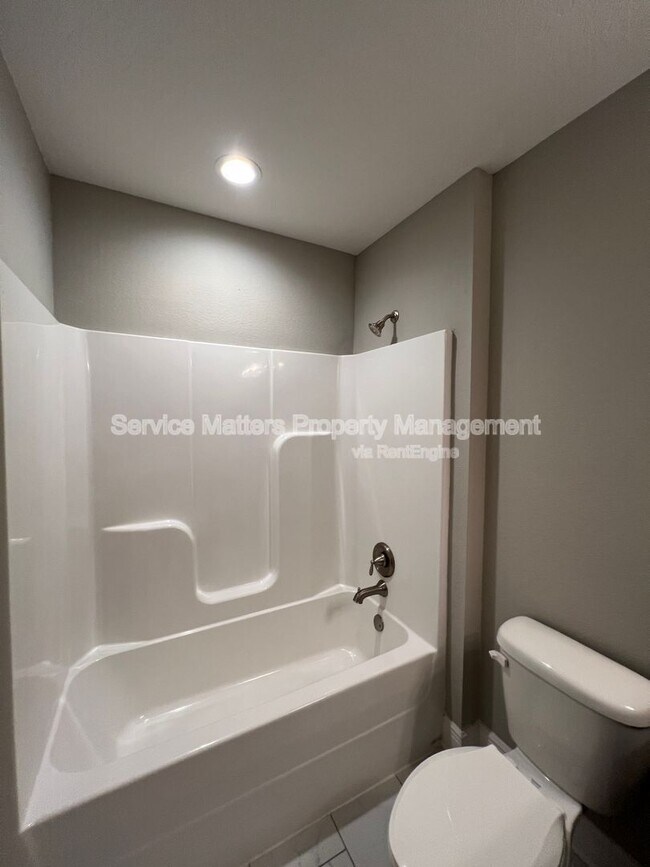 Building Photo - 7913 Majestic Cypress Dr