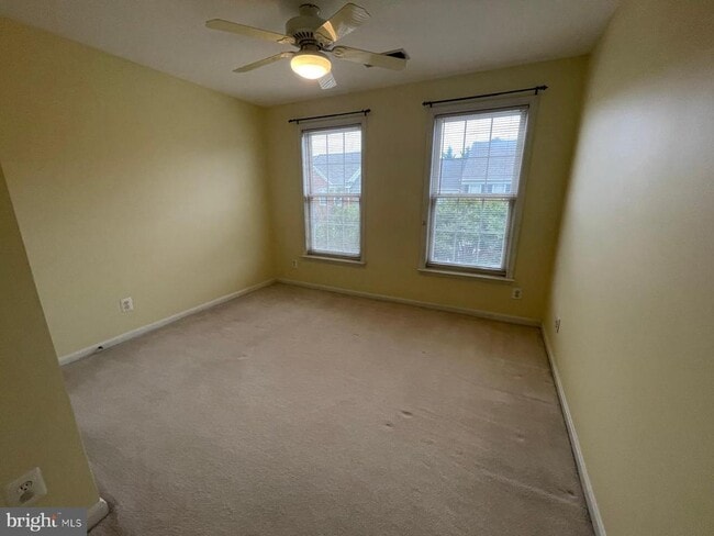 Building Photo - 13133 Rose Petal Cir