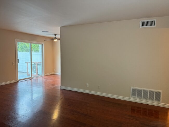 Building Photo - 20279 Green Hill Ln