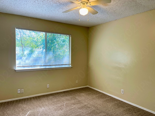 Building Photo - 8808 Meadow Range St