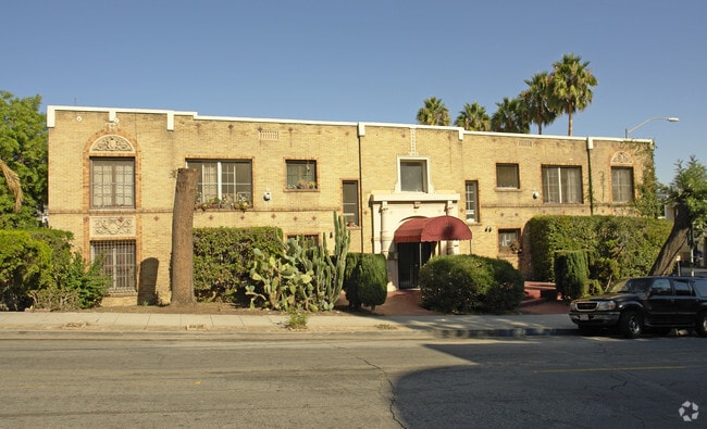 1800 N. La Brea Ave. - 1800 N La Brea Ave