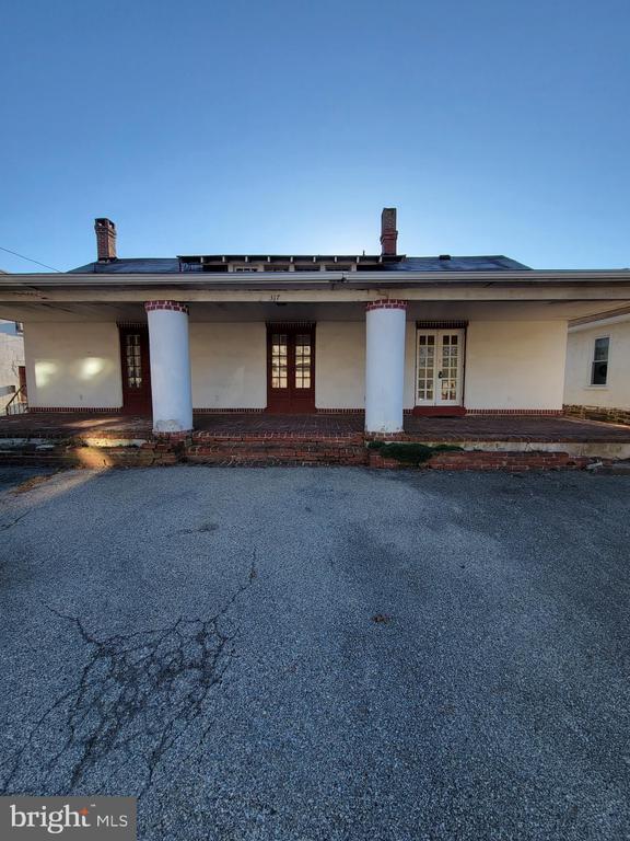 Building Photo - 317 Brower Ave