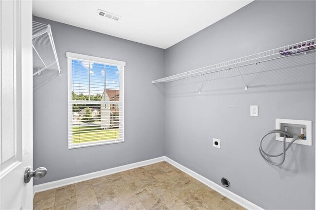Building Photo - 407 Aviary Ln