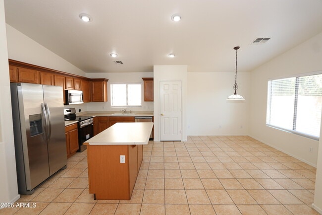 Building Photo - 6631 S 45th Glen