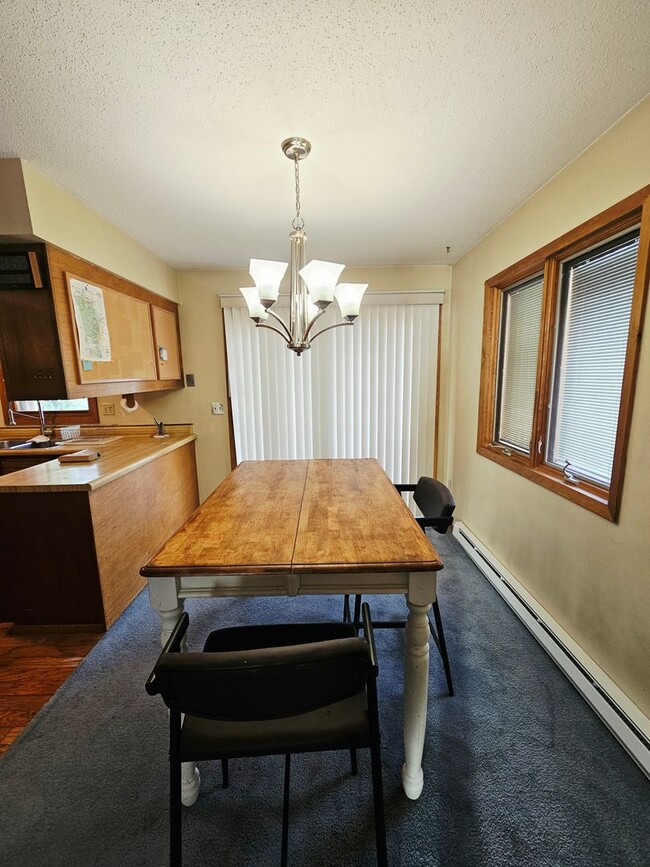 Building Photo - 908 Antares Ct