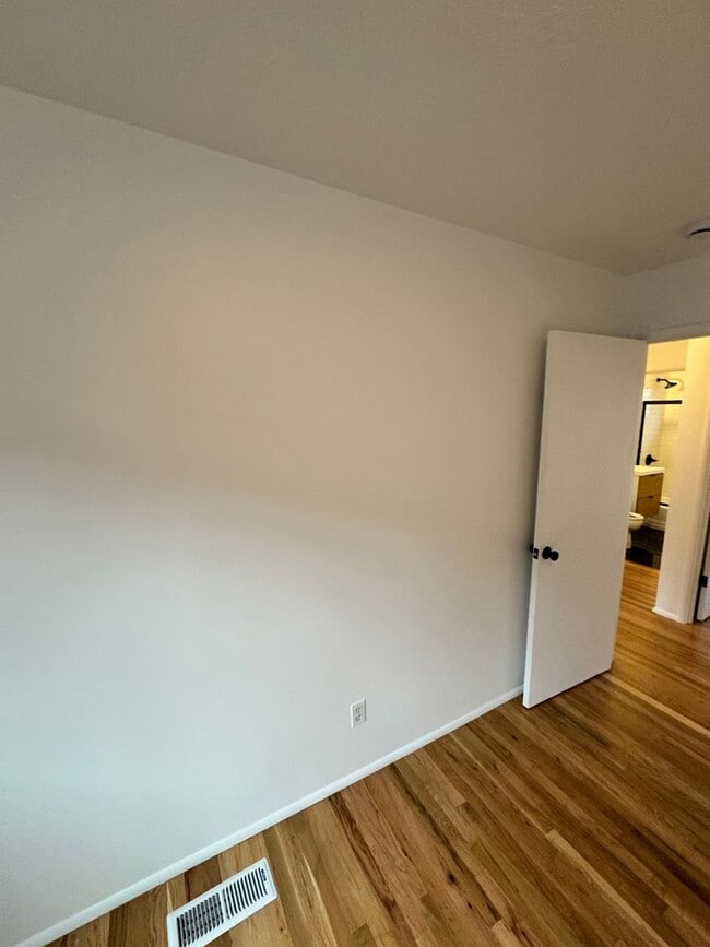 Building Photo - Beautifully remodeled 4 bedroom with ADU! PVT backyard, garage pets ok!