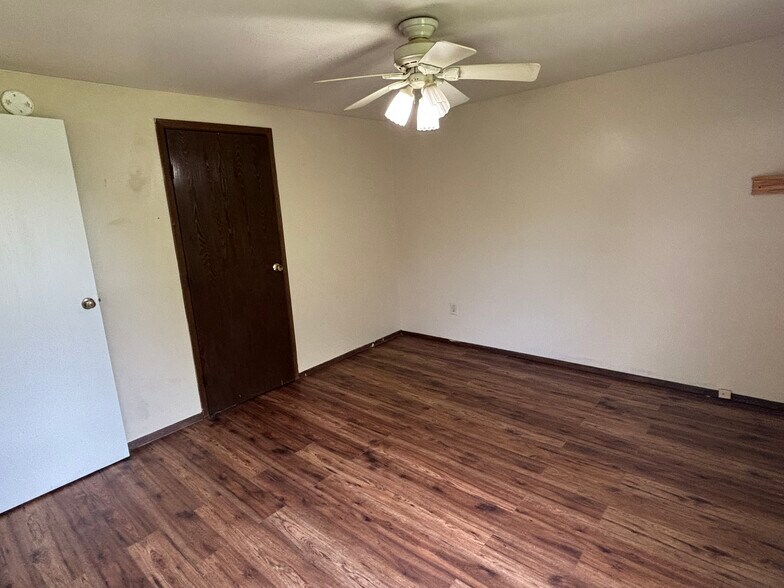 Building Photo - 5 Shawnee Acres Cir