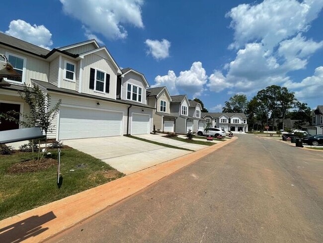 Building Photo - TH, Brand New Construction! Spacious Open Floor Plan, Upgrades throughout, Garage!