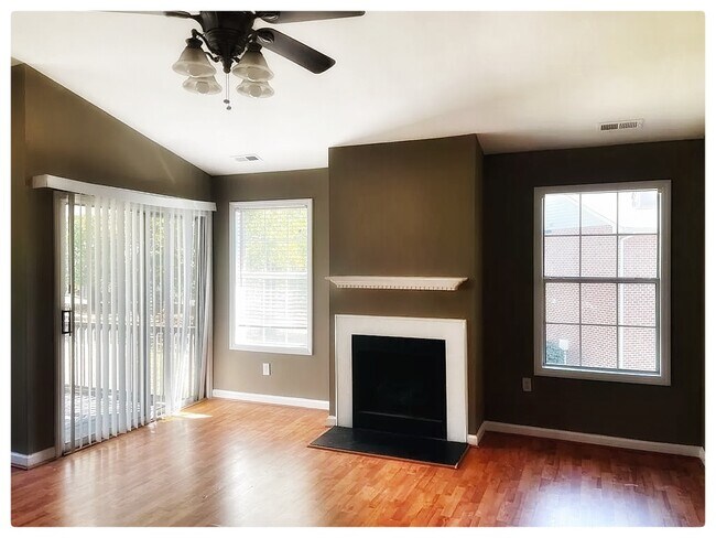 Building Photo - 1721 Bulon Dr