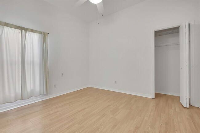 Building Photo - 18401 N 30th St