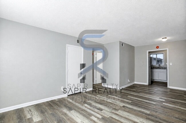 Building Photo - 2045 Alison Ct SW