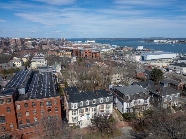 Building Photo - 35 State St