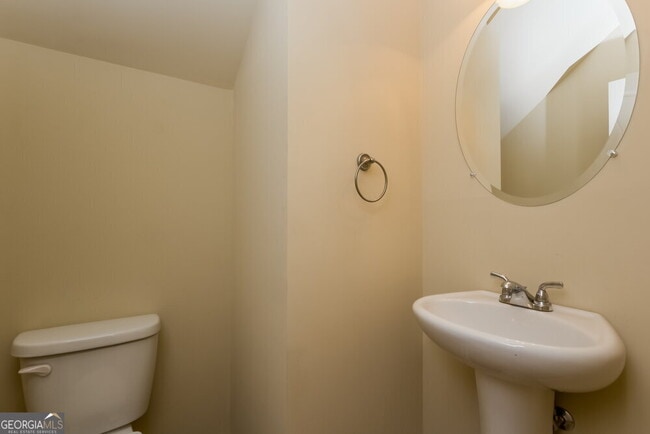 Building Photo - 354 Easley Dr SE