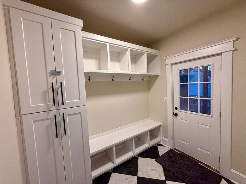 Building Photo - 1521 Rhode Island St