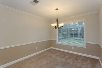 Building Photo - 1123 Cascade Creek Dr