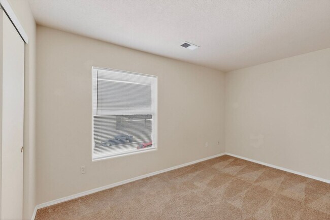 Building Photo - Spacious 5-Bedroom Home in Enchanted Hills – Rio Rancho
