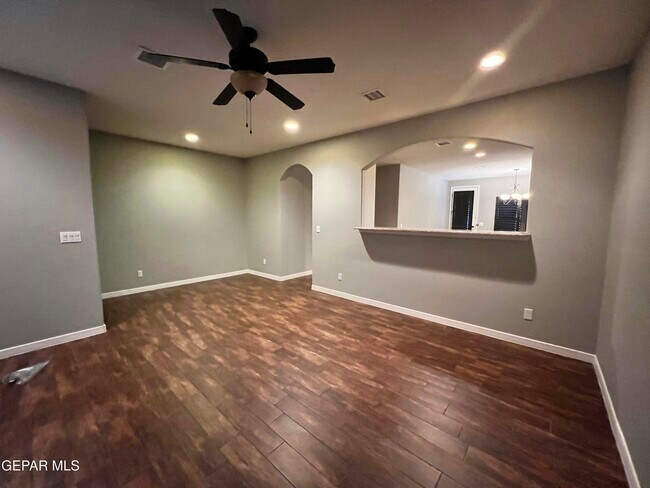 Building Photo - 3226 Hanoverian