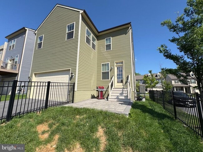 Building Photo - 1717 Evansberry Dr