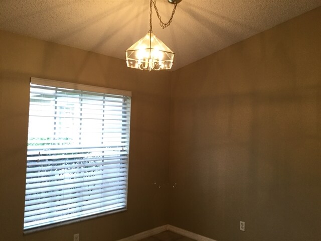 Building Photo - 15920 Lake Orienta Ct