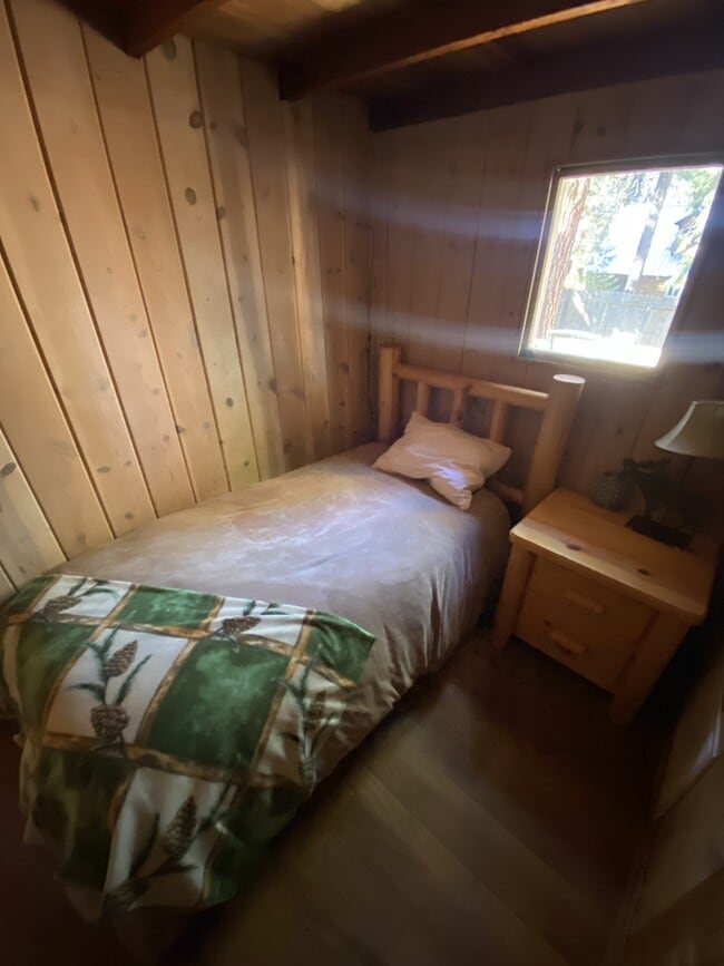 Building Photo - 3679 Alder Ave