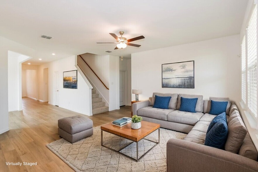 Building Photo - 14733 San Pablo Dr