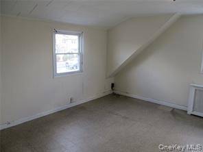 Building Photo - 323 Peninsula Blvd