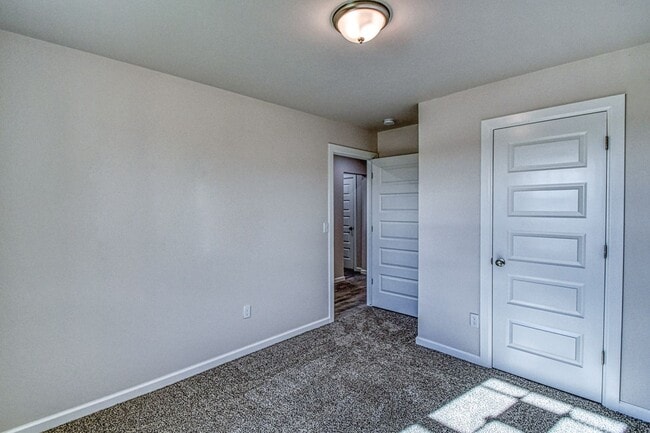 Building Photo - Brand New Construction! Lawn care provided!