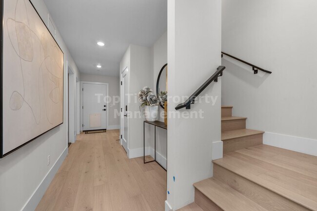 Building Photo - BRAND-NEW, FULLY-FURNISHED Luxury 3 bd / 3 ba Townhome in Coastal Carlsbad