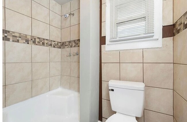 Building Photo - 241 S Temple Ave