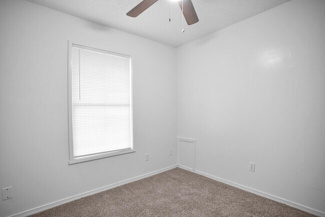 Building Photo - 1307 61st St