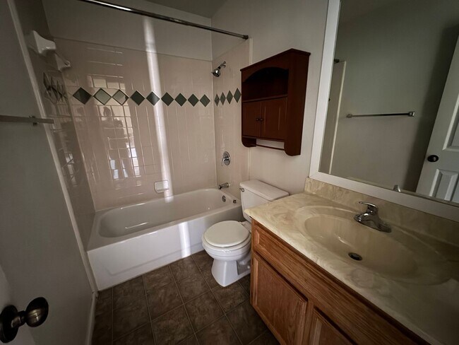 Building Photo - 4-Bedroom House for Rent in Killeen