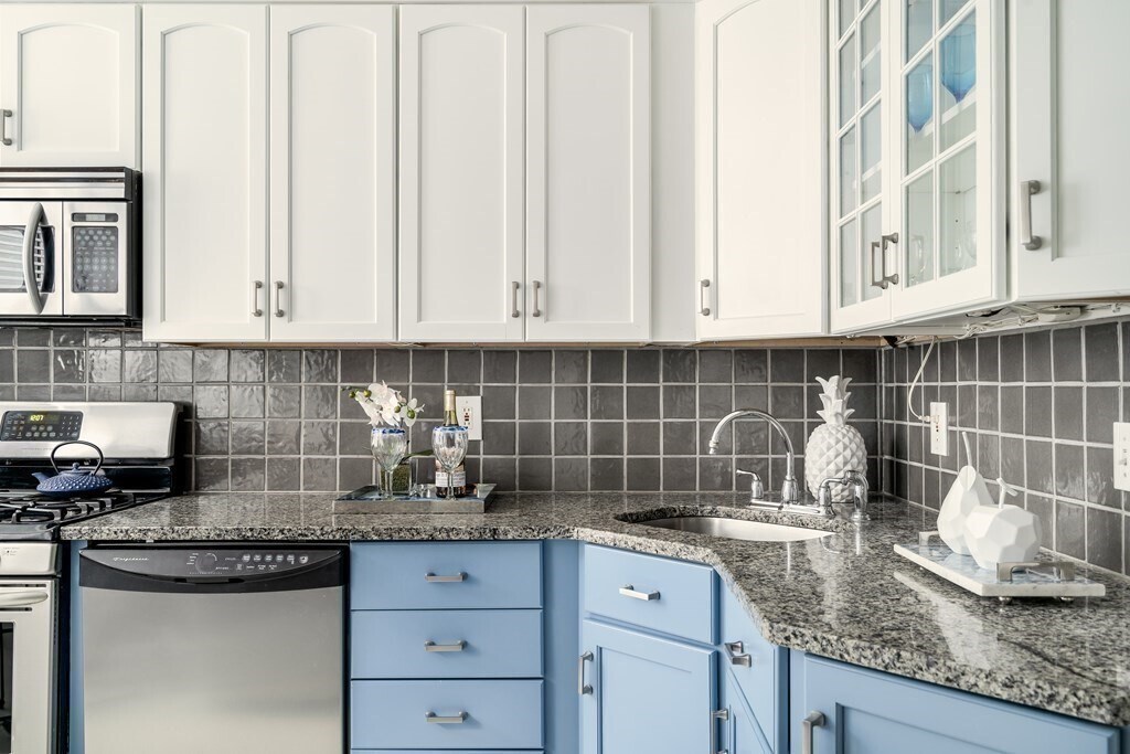 Building Photo - 116 Brook St