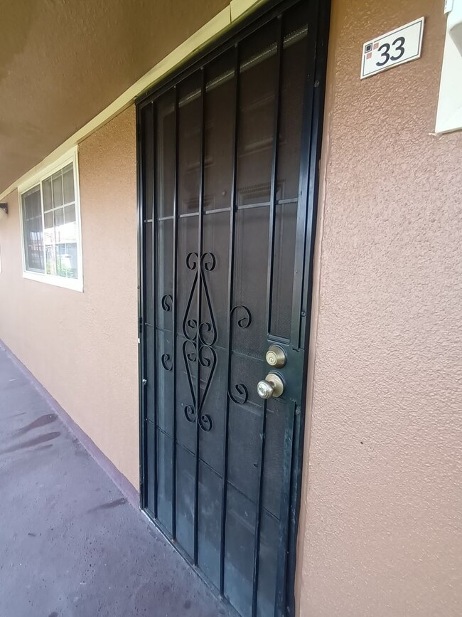 Primary Photo - Welcome to SkyView Villa & Somerset Apartm...