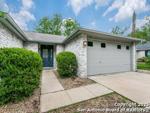 Building Photo - 101 Saddle Club Cir