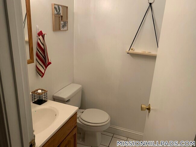 Building Photo - 61 S Huntington Ave