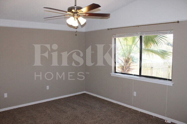 Building Photo - 973 Saddleback Ridge Rd