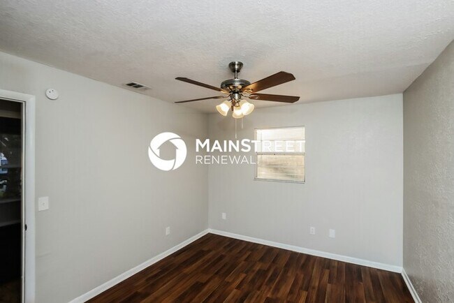 Building Photo - 461 Truvall St SW