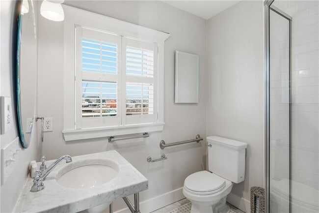 Building Photo - 246 Sand Hill Cove Rd