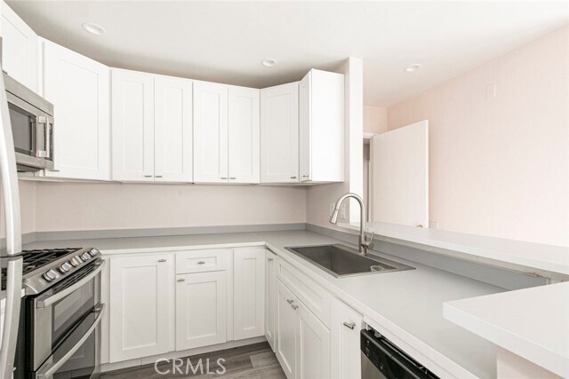 Building Photo - 365 Burchett St