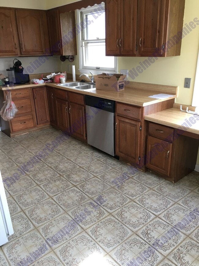 Building Photo - Available Now!!