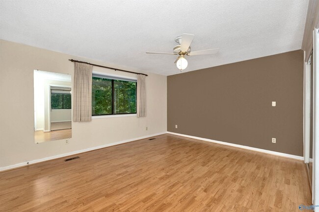 Building Photo - 286 Springhill Rd NW