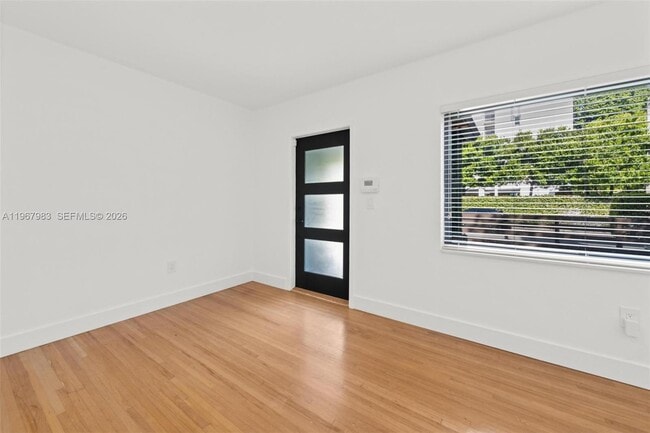 Building Photo - 710 NE 62nd St