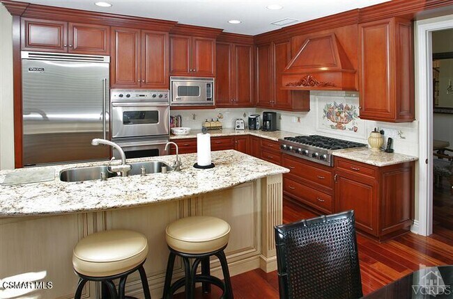 Building Photo - 2563 Littlefield Ct