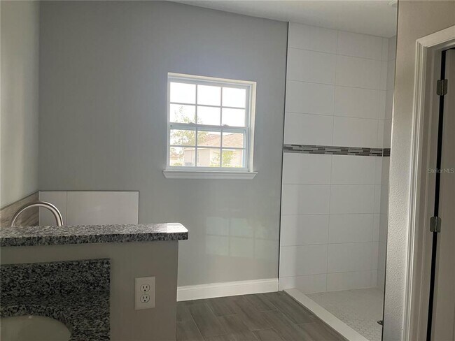 Building Photo - 409 Danube Dr