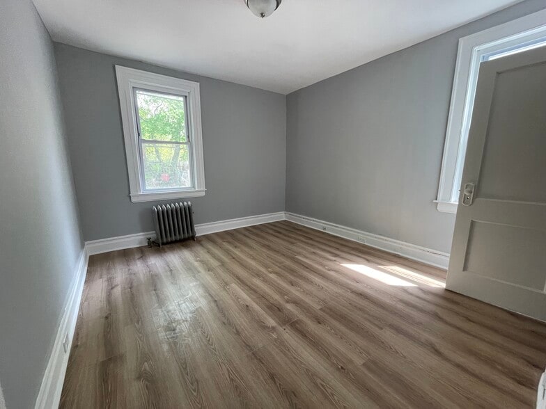 Building Photo - 57 Rose Ter
